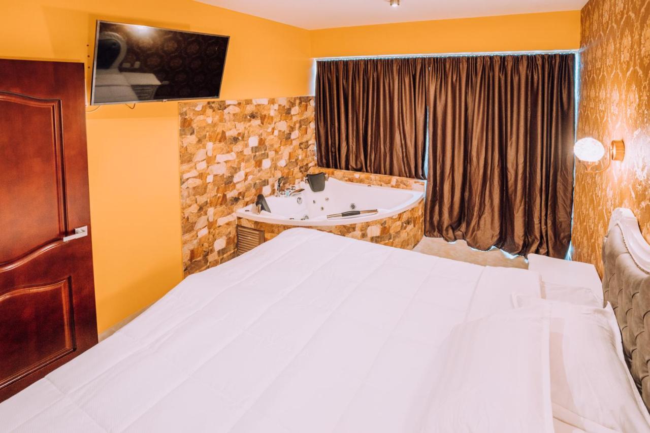 Design & Club Hotel