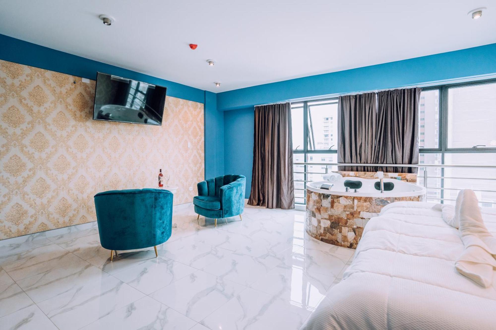 Design & Club Hotel Lima