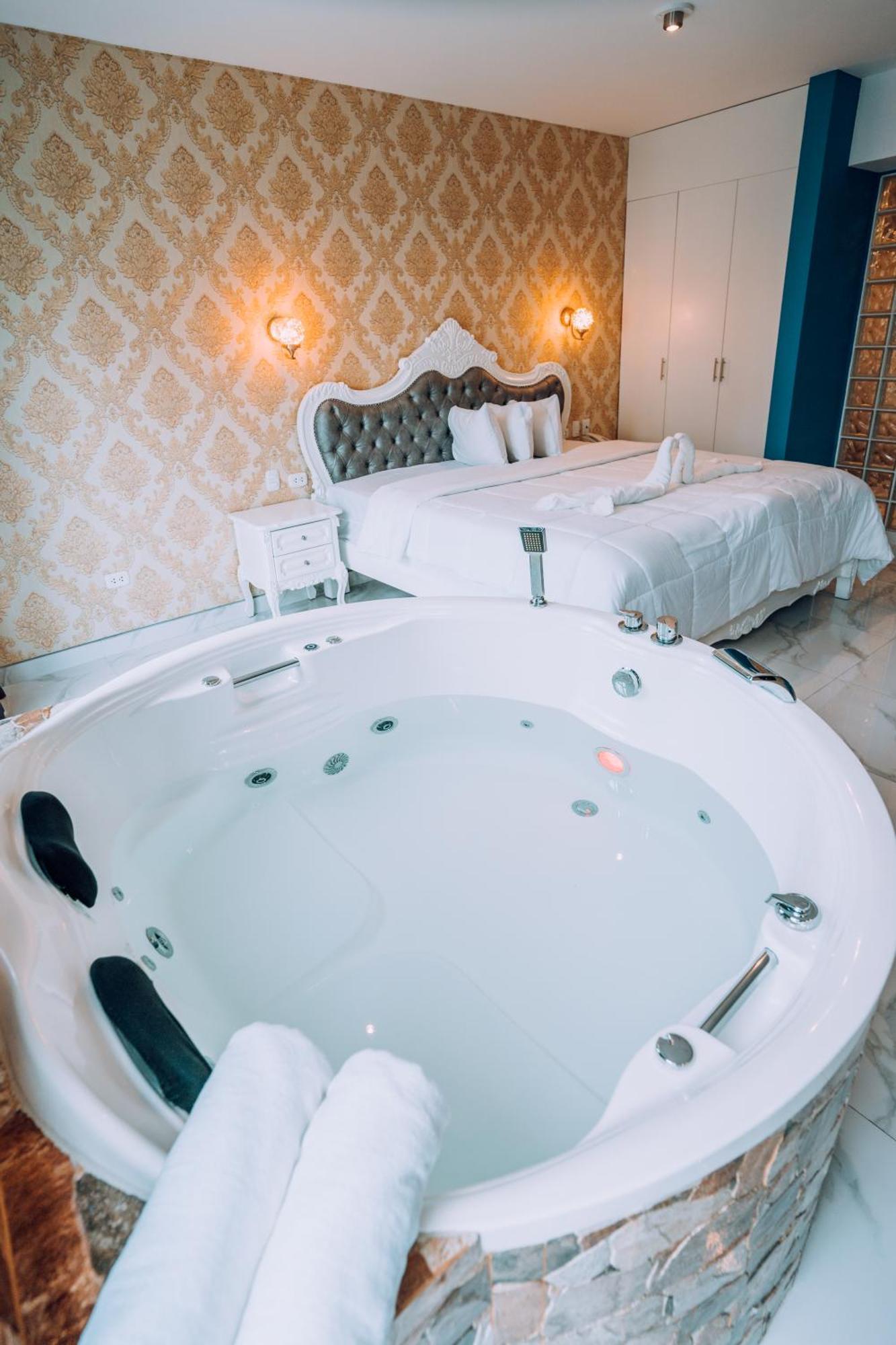 Hotel Design & Club 3*