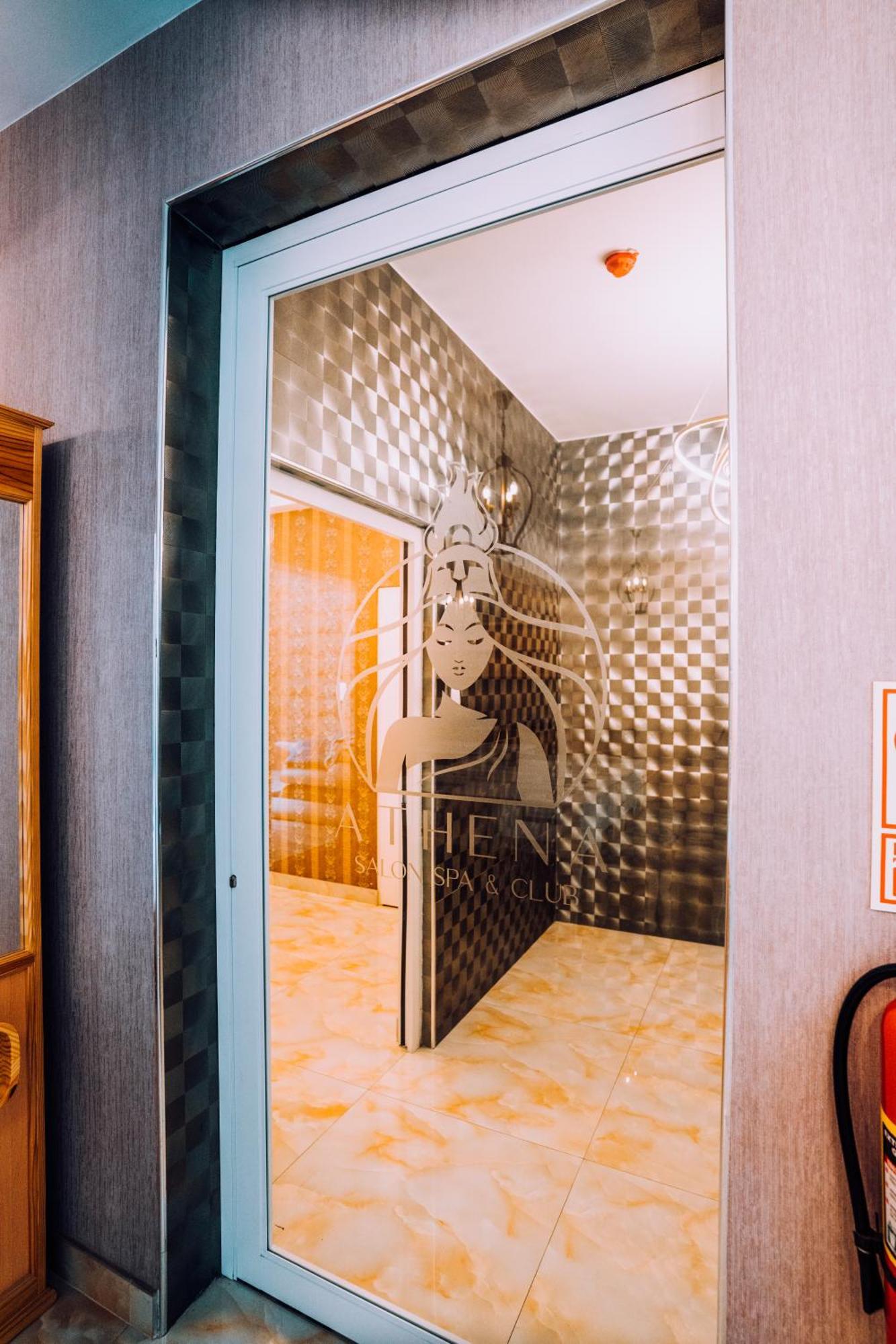 Hotel Design & Club Lima